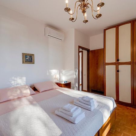 Portosole Attic - With Terrace And Private Parking Διαμέρισμα Σαν Ρέμο Εξωτερικό φωτογραφία